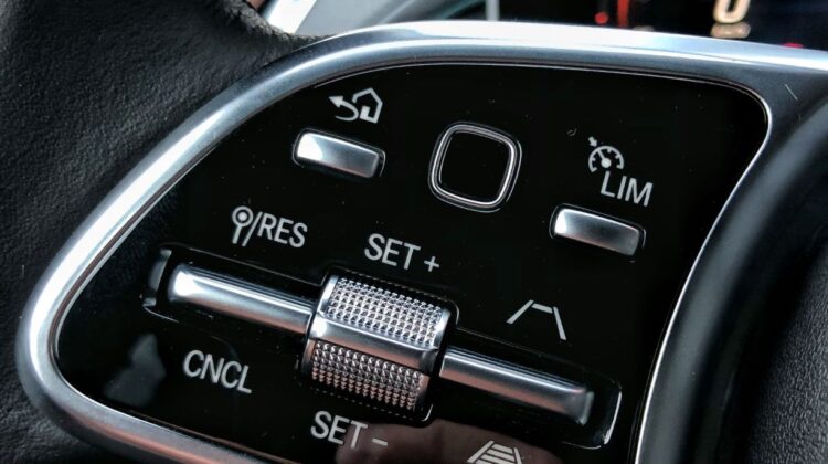 Mercedes-Benz-EQC-400-artenergomotor