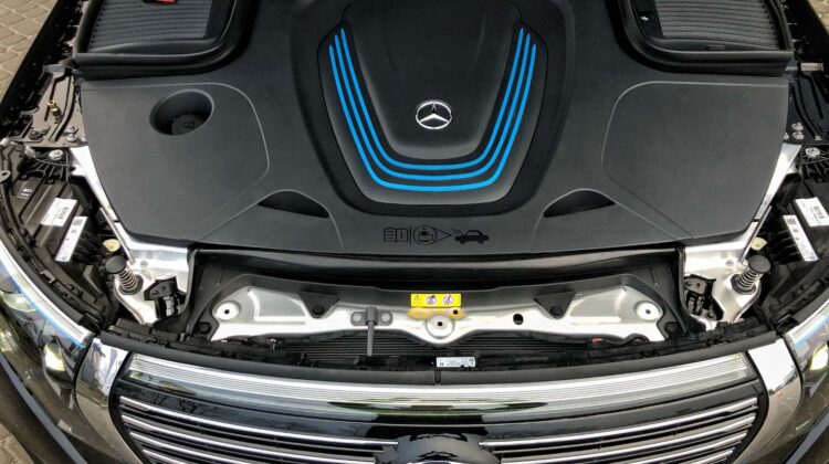 Mercedes-Benz-EQC-400-artenergomotor
