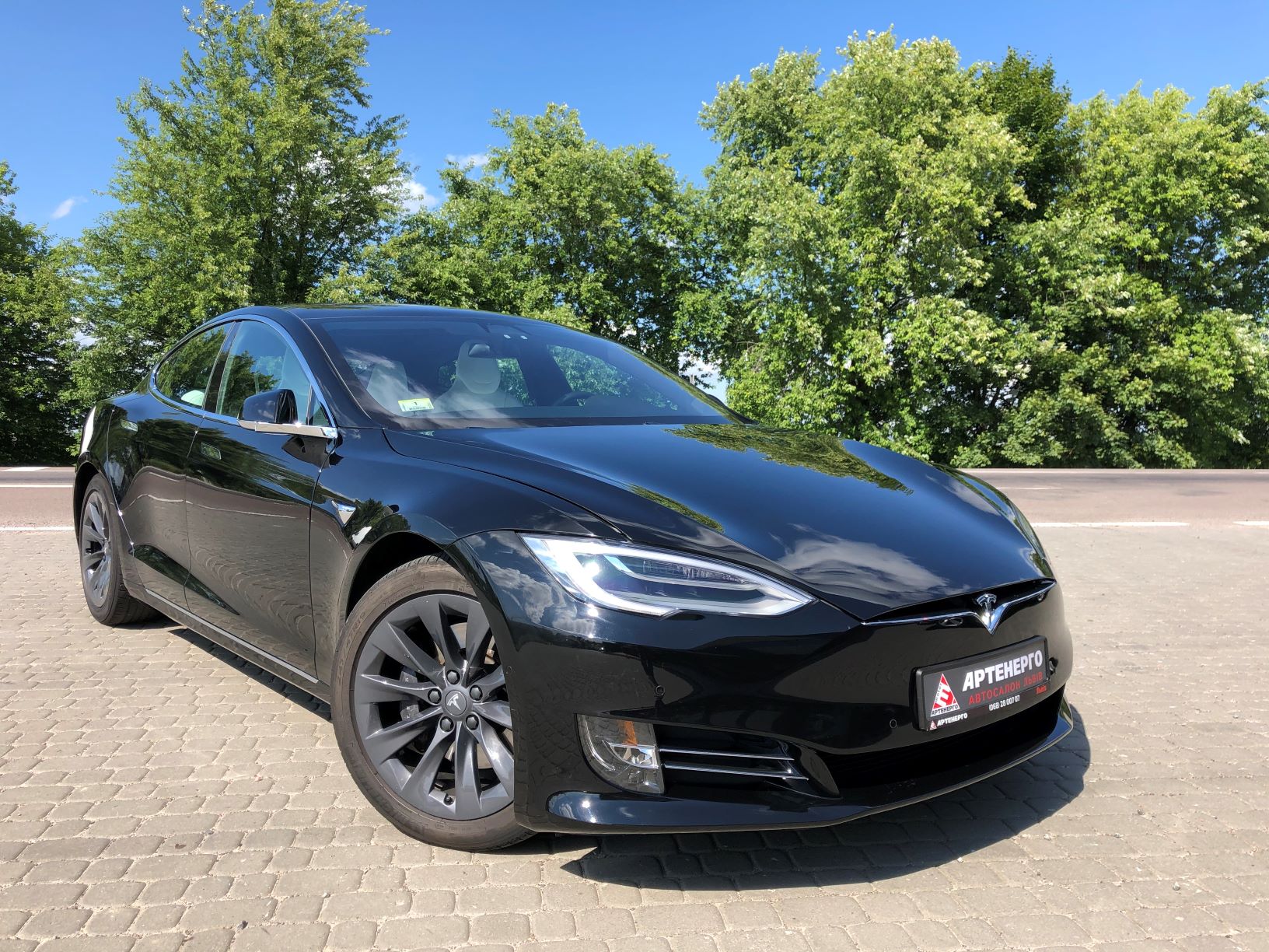 Tesla Model S 75D-artenergomotor