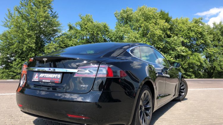 Tesla Model S 75D-artenergomotor