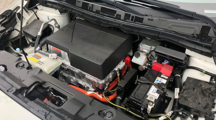 nissan-leaf-2019-artenergomotor2020-22