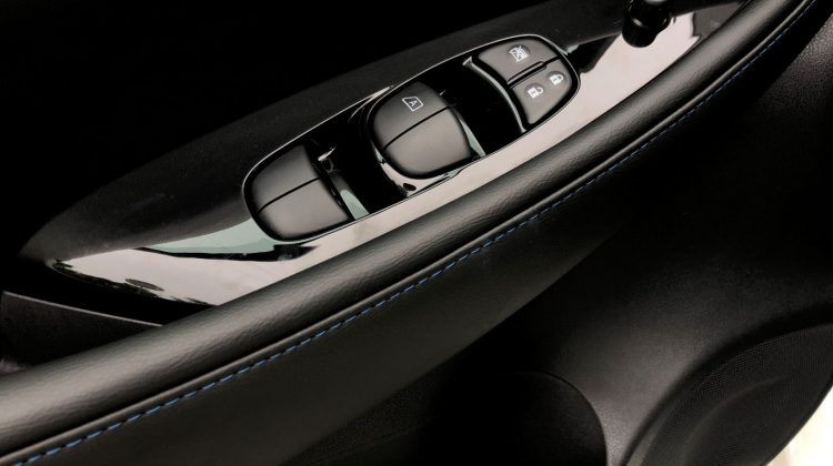 nissan-leaf-2019-artenergomotor2020-14