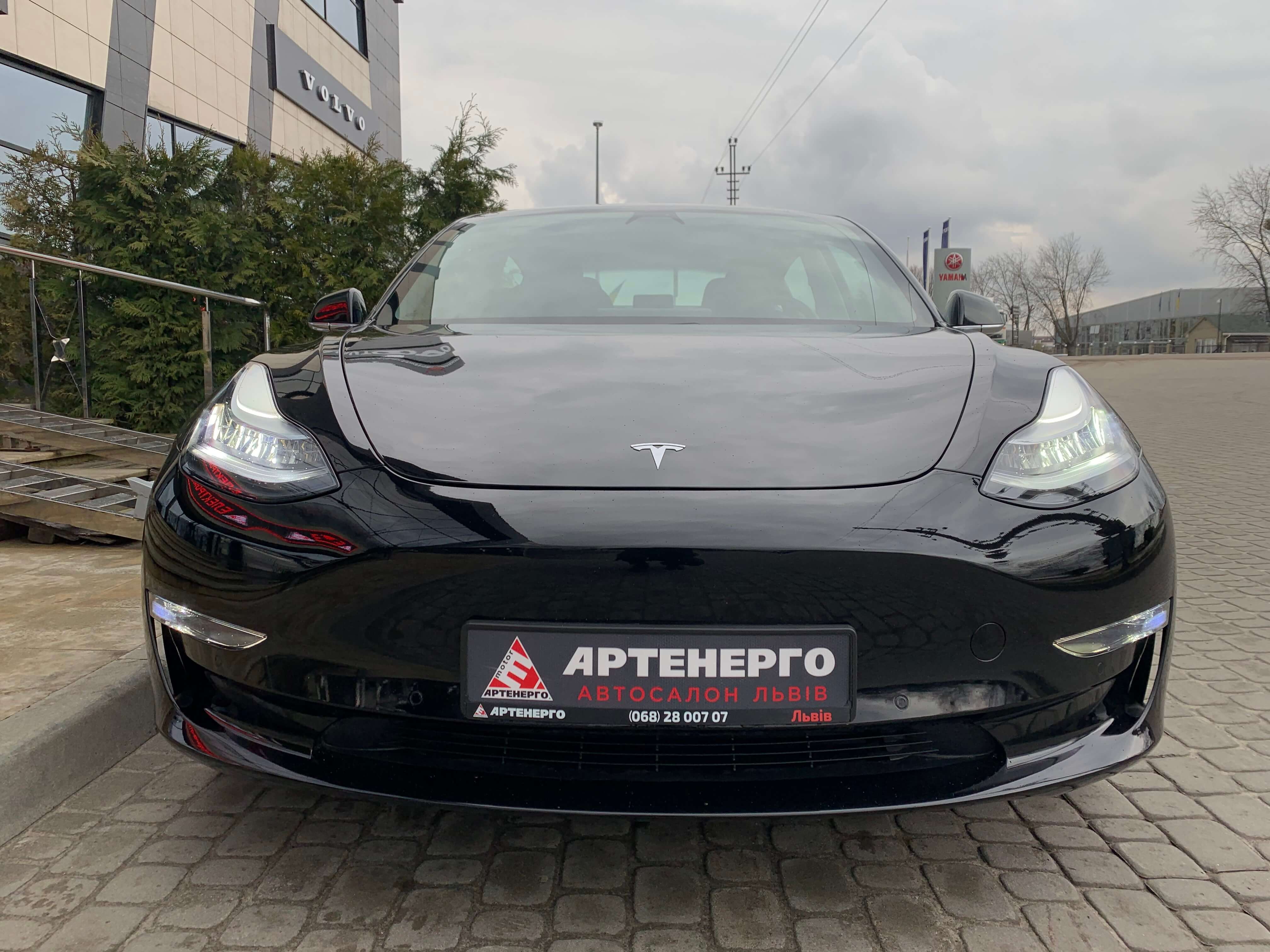 TESLA-Model-3-long-range-black-artenergomotor-5