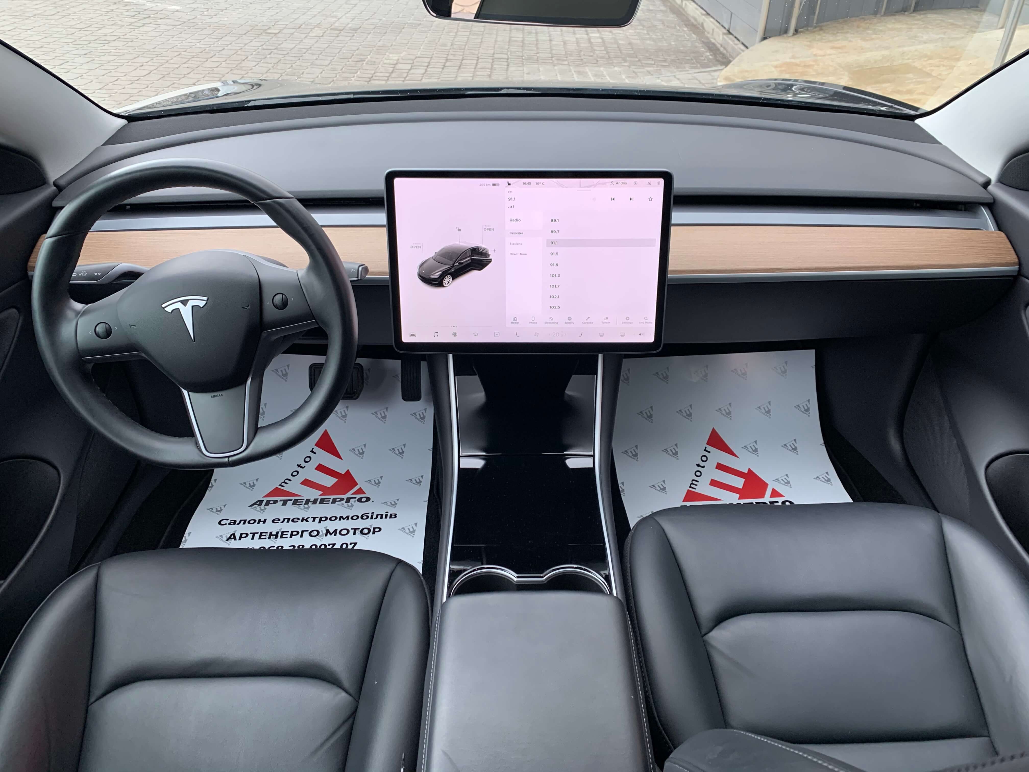 TESLA-Model-3-long-range-black-artenergomotor-11