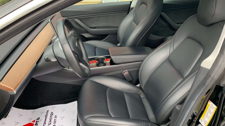 TESLA-Model-3-long-range-black-artenergomotor-15