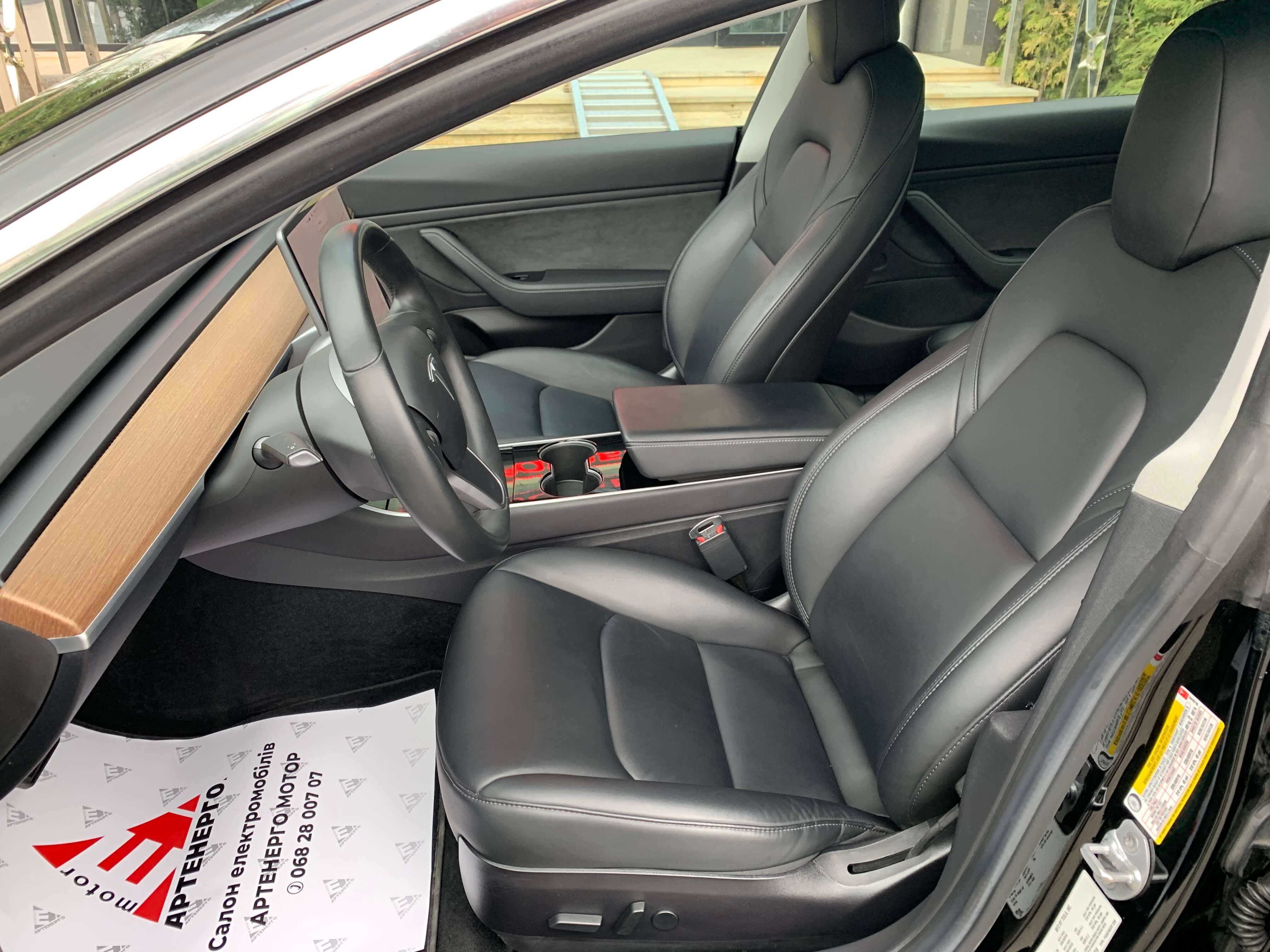 TESLA-Model-3-long-range-black-artenergomotor-15