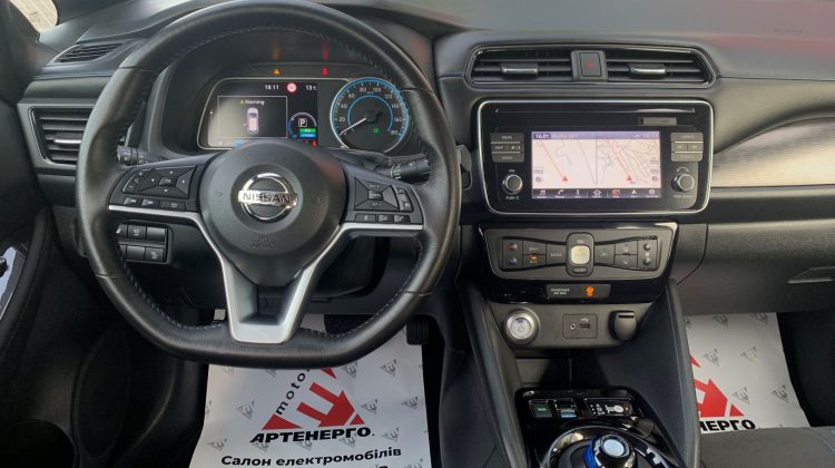 Nissan-Leaf-EUROPE-ACENTA-10