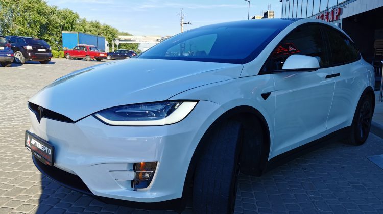 tesla-model-x-2020-artenergomotor-7