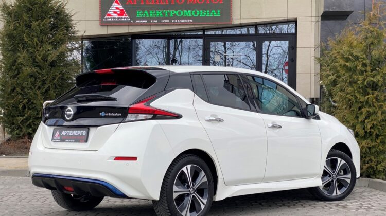 Nissan-Leaf-62-artenergomotor-2