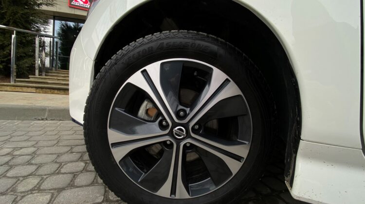 Nissan-Leaf-62-artenergomotor-17