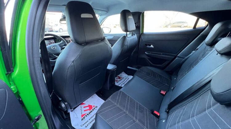 elektrokar-opel-mokka-e-15