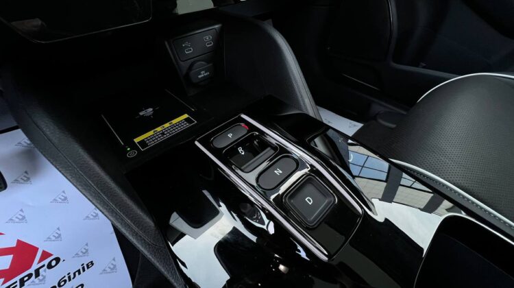 elektromobil-honda-ens1-artenergomotor-12