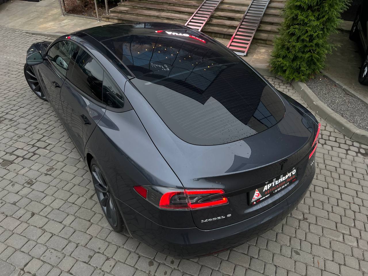 tesla-model-s-artenergomotor-5